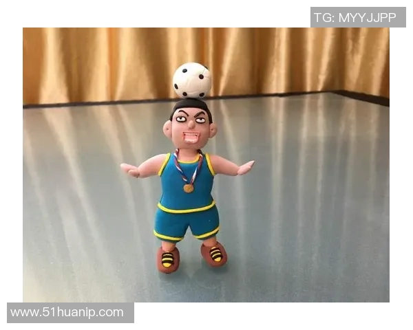 用粘土塑造的足球明星形象展现运动与艺术的完美结合